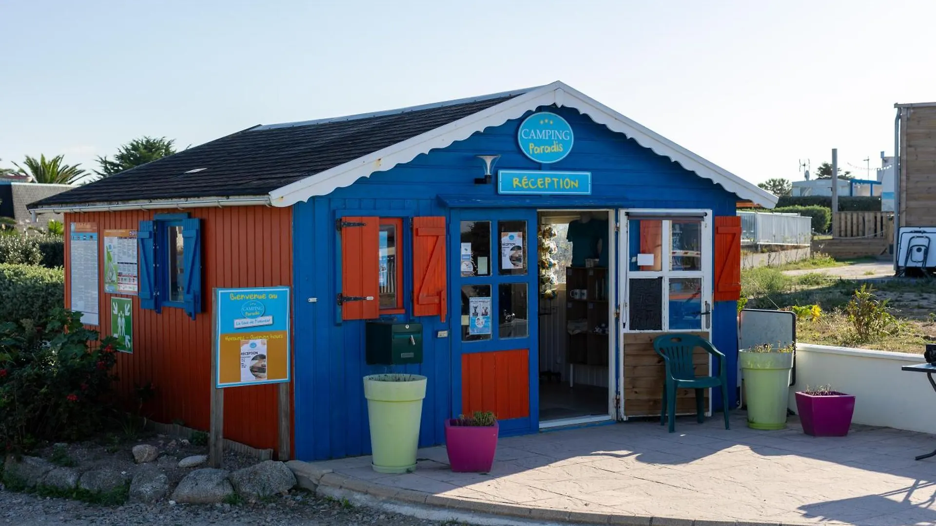 Camping Paradis Baie De Ploemeur Campsite